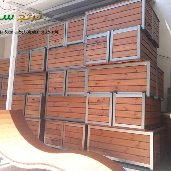 صنایع ترنج سبز ؛ یک واحد صنعتی است که انواع مدلهای جدید و به روز فلاورباکس را برای استفاده در بام سبز و روفگاردن برای تهران تولید و ارسال میکند.