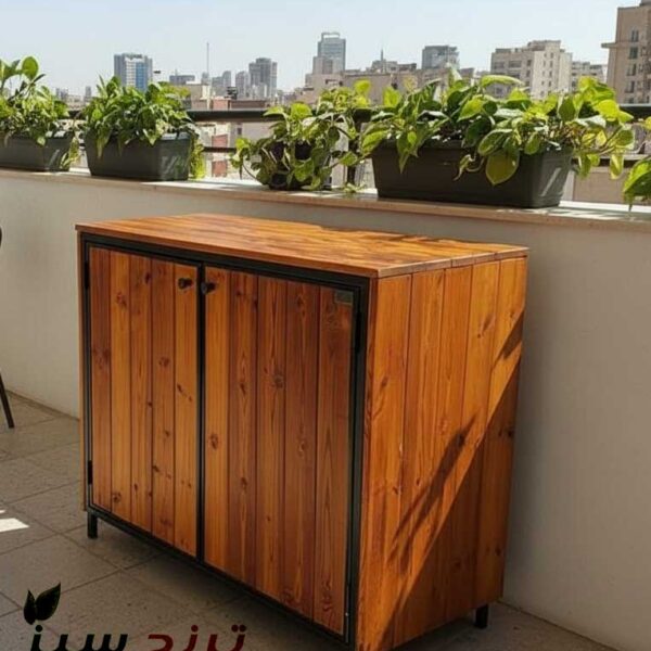 کابینت بالکن در تراس خانه کوچک آپارتمانی در تهران