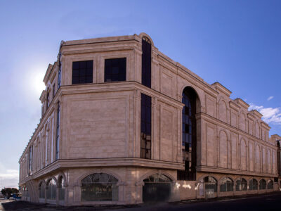 romak mall benches made by toranjesabz مجتمع تجاری روماک مال در تهرانسر