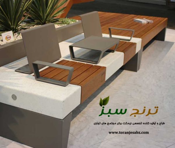 صندلی پایه بتنی با رویه چوبی پشتی دار